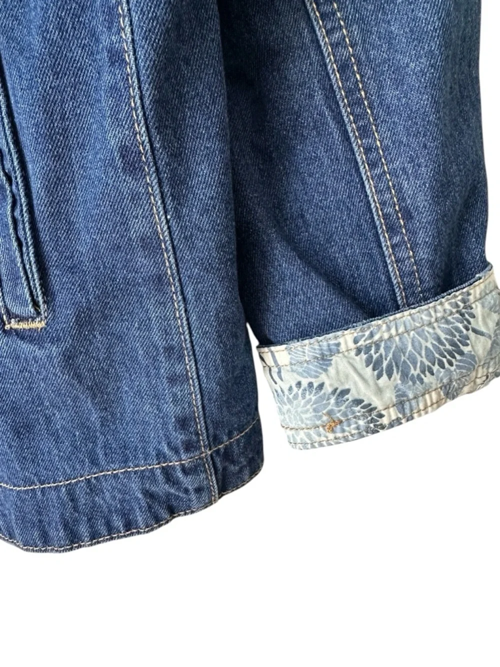 CURVE Button-Front Denim Jacket in Deep Blue Wash, Medium